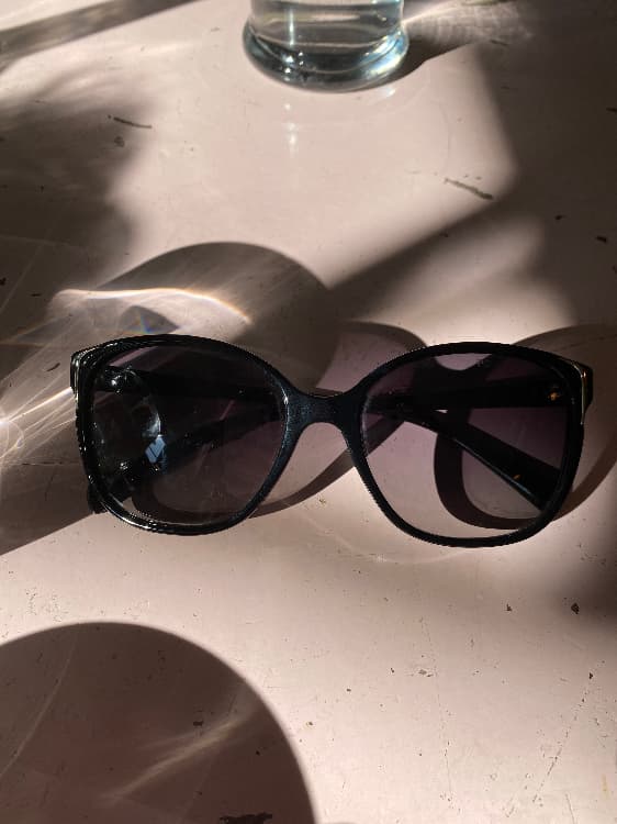 Item image: Sun glasses